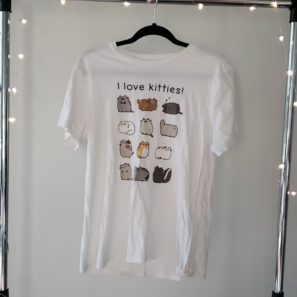 Pusheen white unisex t-shirt (no stain) size large